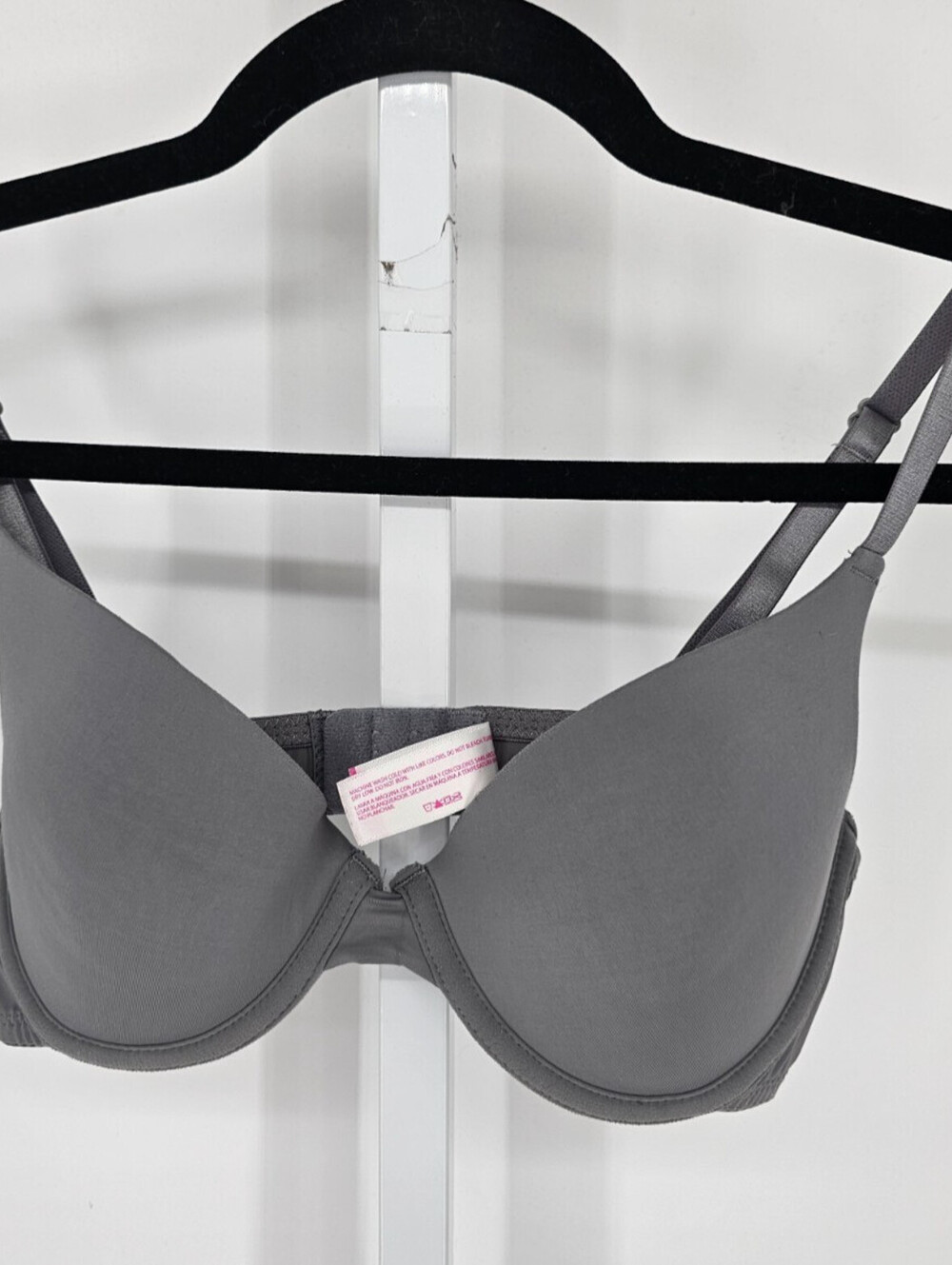 No Boundaries Womens Sz 34B Classic Lightly Padded T Shirt Bra Solid Gray
